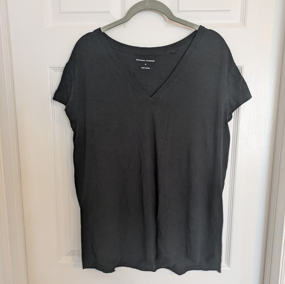 Universal Standard Ashley V Neck Cap Sleeve Tee Black Size 18/M